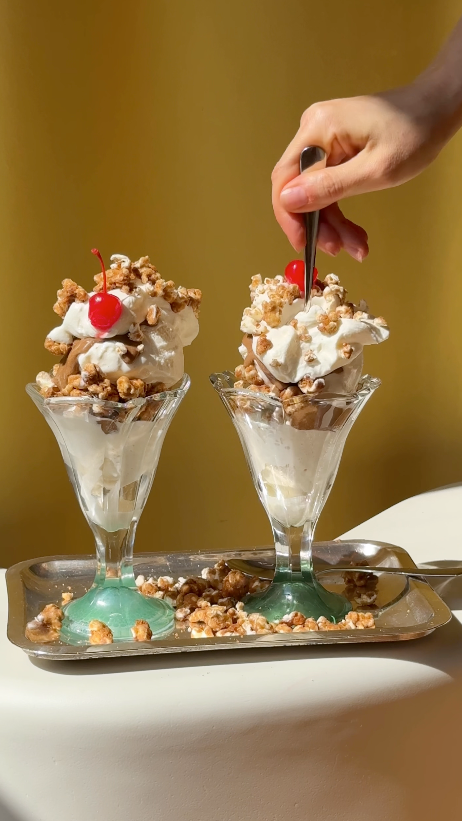 Popcorn Pecan Praliné Sundae